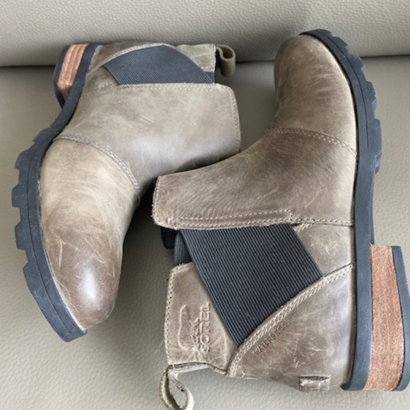 SOREL genuine leather Ladies US 8 ankle boots taupe khaki green hue waterproof - Picture 6 of 16